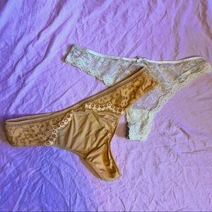NWT VS Thongs Bundle of 2 Size Large